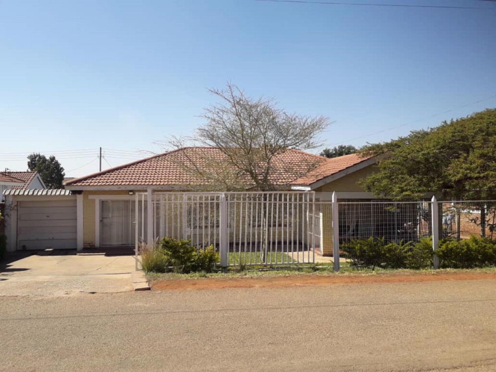 House for sale in Glaudina, Zimbabwe - 3ZB1507150 House for sale in Glaudina, Zimbabwe - 3ZB1507150