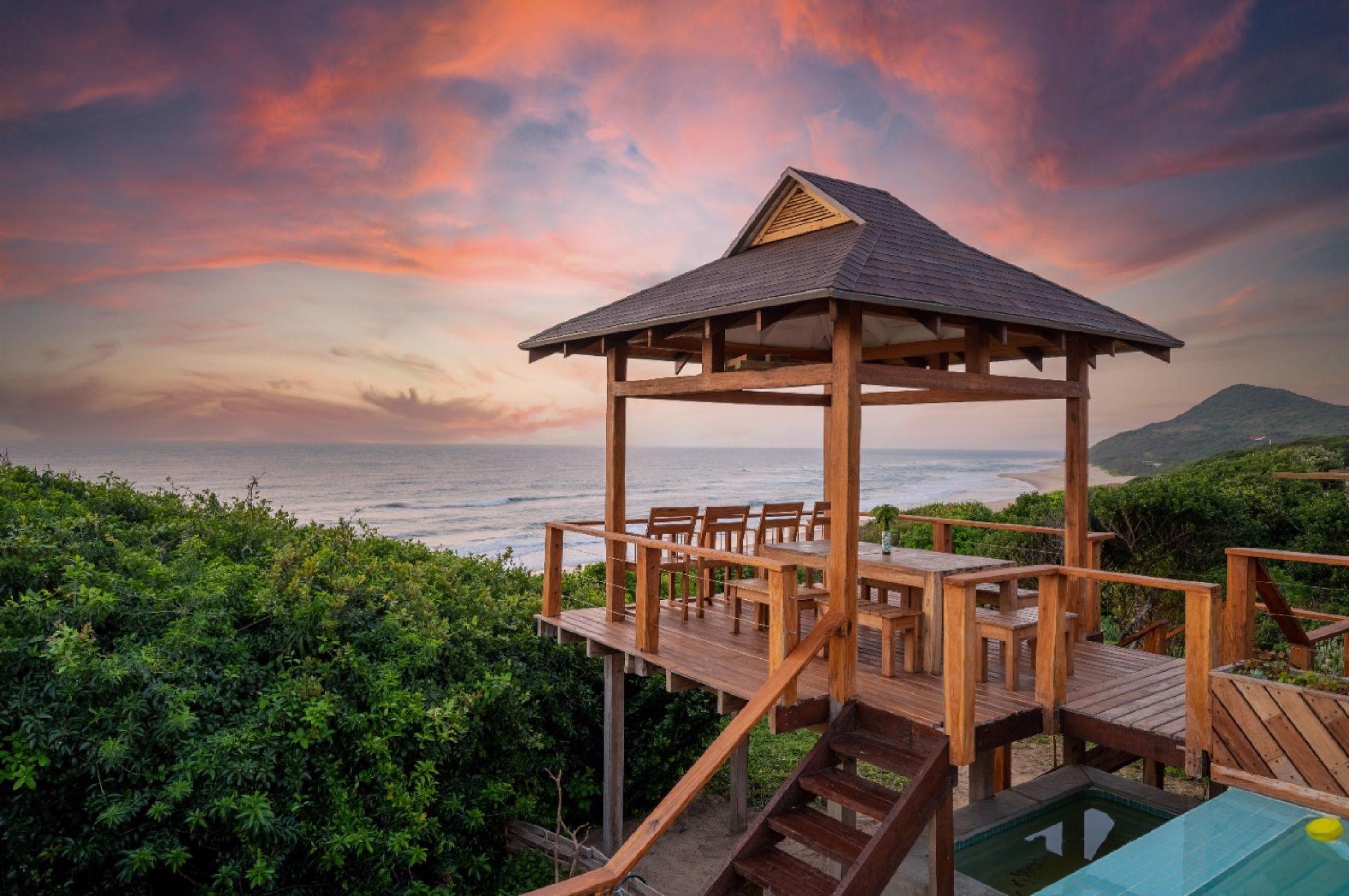 Guesthouse for sale in Ponta Mamoli, Mozambique - 3MQ1509301