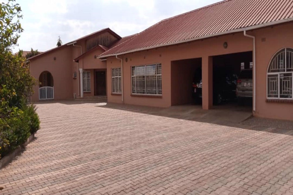 House for sale in Woodlands, Zambia - 3ZA1510122 House for sale in Woodlands, Zambia - 3ZA1510122