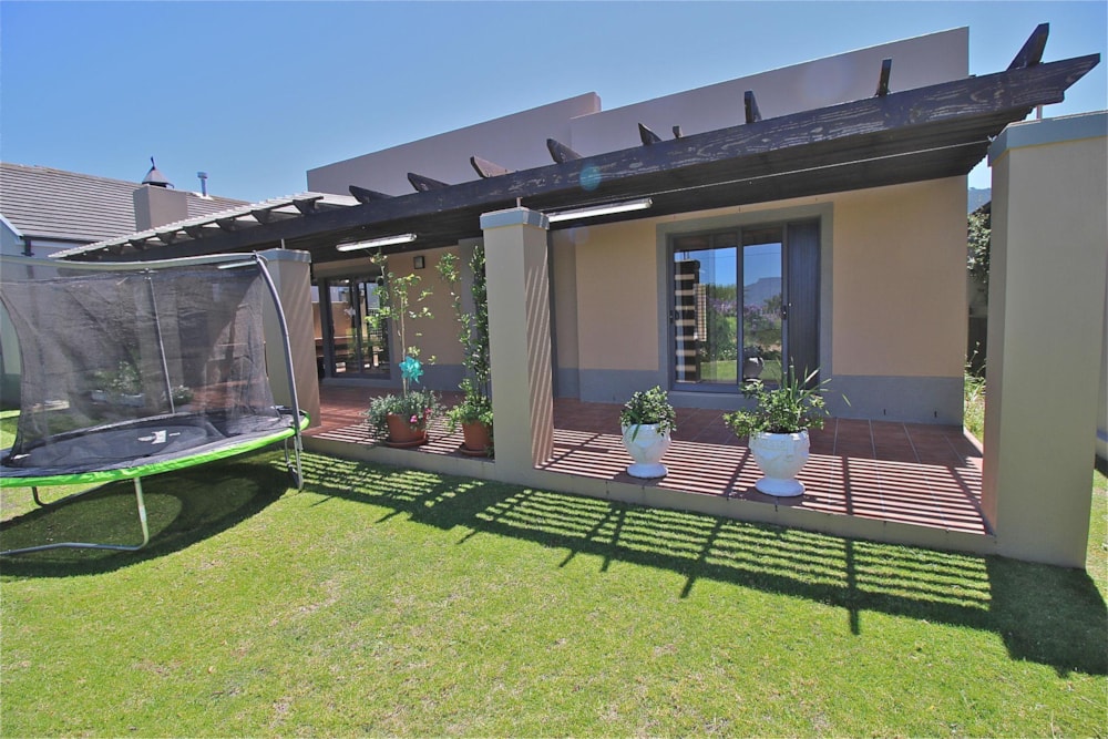 House to rent in Plattekloof - 1PLA1731859
