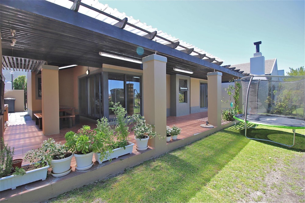 House to rent in Plattekloof - 1PLA1731859