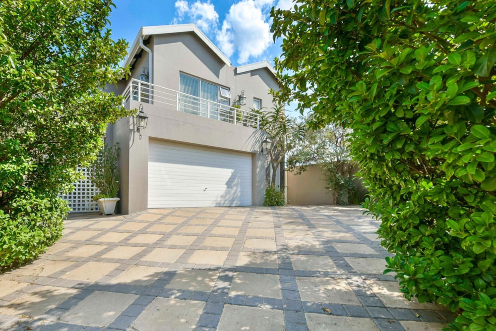 Double-storey house for sale in Stone River Estate - FW1714881 Double-storey house for sale in Stone River Estate - FW1714881