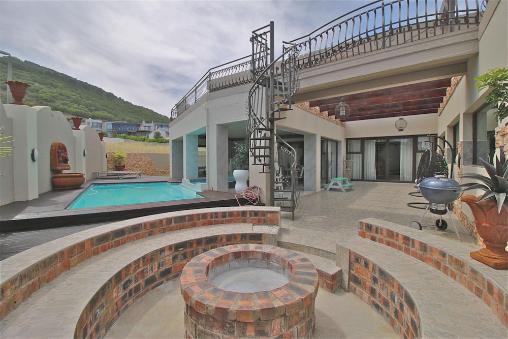 Multi-storey house for sale in Baronetcy Estate - 1PLA1705737 Multi-storey house for sale in Baronetcy Estate - 1PLA1705737