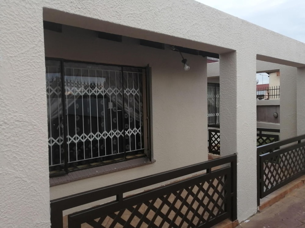 House for sale in Soshanguve - PT1512239