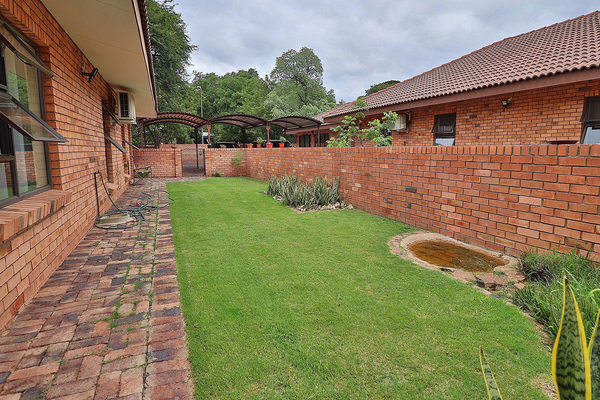 Cluster to rent in Ellisras (Lephalale) - 1ER1740493