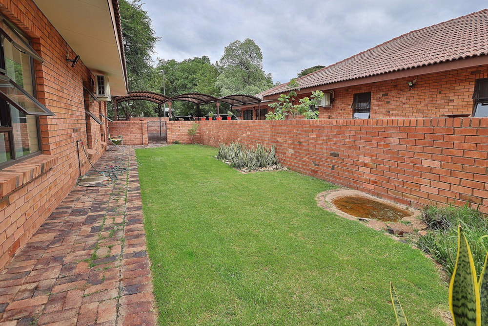 Cluster to rent in Ellisras (Lephalale) - 1ER1740493 Cluster to rent in Ellisras (Lephalale) - 1ER1740493