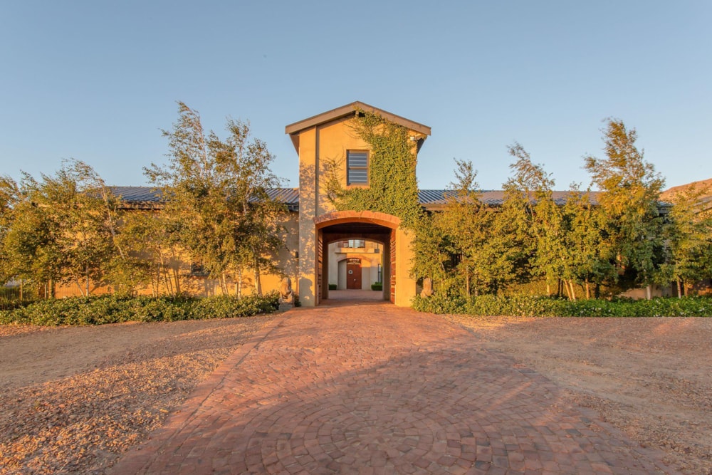 Wine farm for sale in Paarl - TK1513415 Wine farm for sale in Paarl - TK1513415