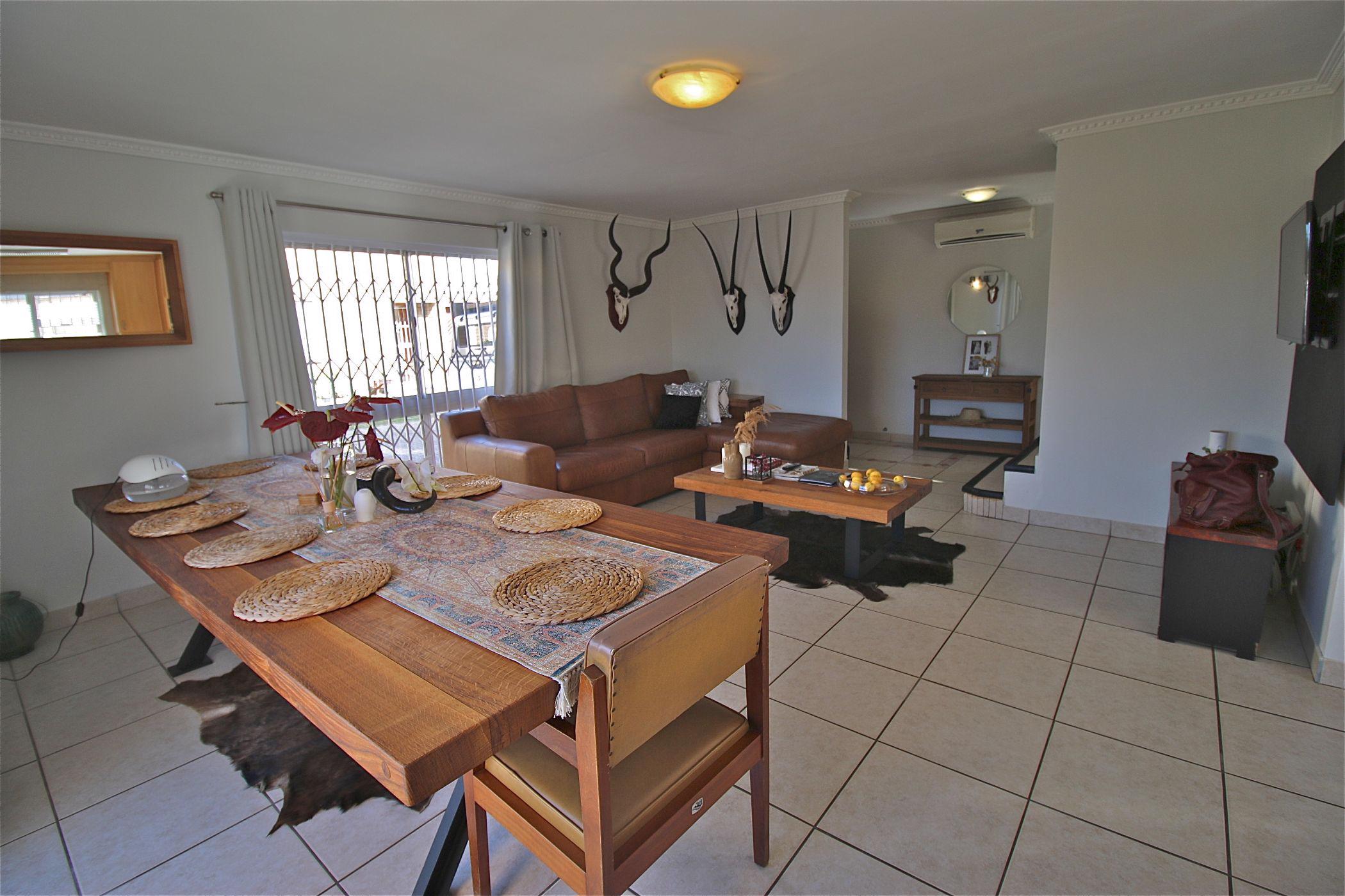 House let in Panorama, Parow - 1PLA1688820