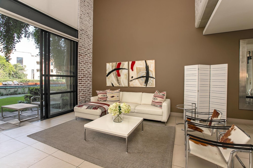 Apartment for sale in Melrose Arch - HP1585286