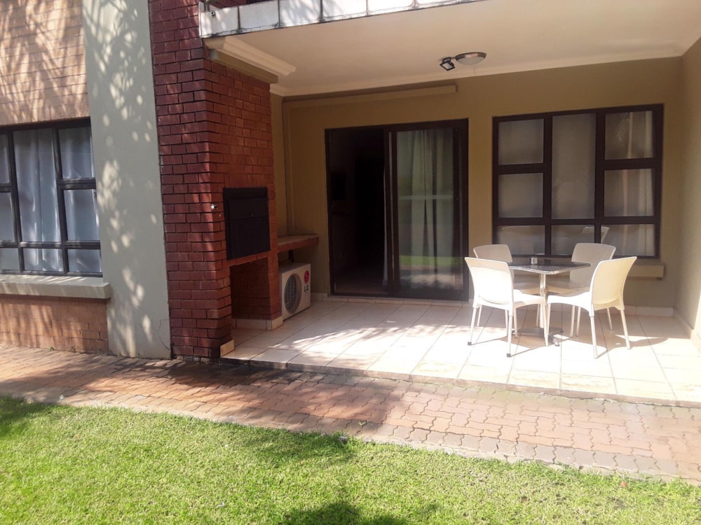 Security complex home for sale in Schoemansville - 1HR1514348 Security complex home for sale in Schoemansville - 1HR1514348