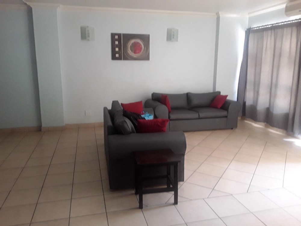 Security complex home for sale in Schoemansville - 1HR1514348 Security complex home for sale in Schoemansville - 1HR1514348