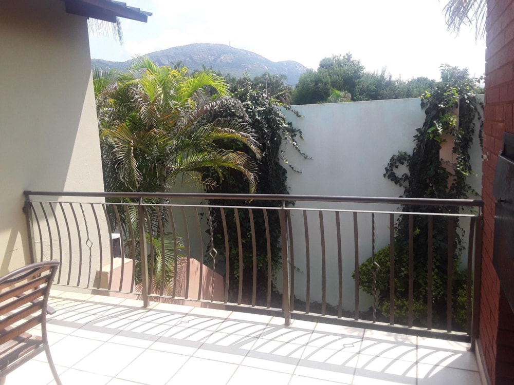 Security complex home for sale in Schoemansville - 1HR1514385 Security complex home for sale in Schoemansville - 1HR1514385