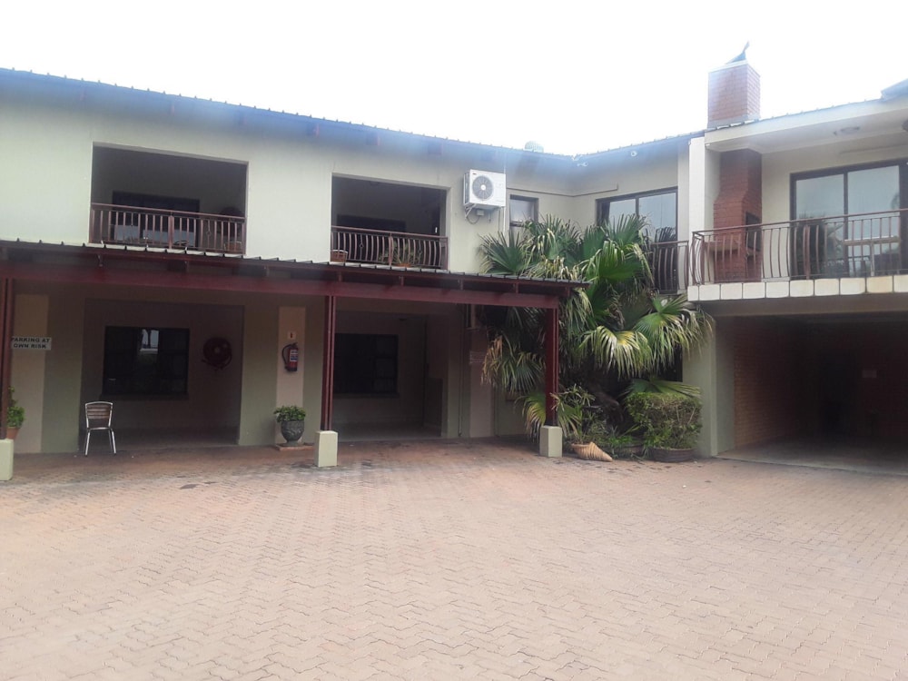 Security complex home for sale in Schoemansville - 1HR1514388 Security complex home for sale in Schoemansville - 1HR1514388