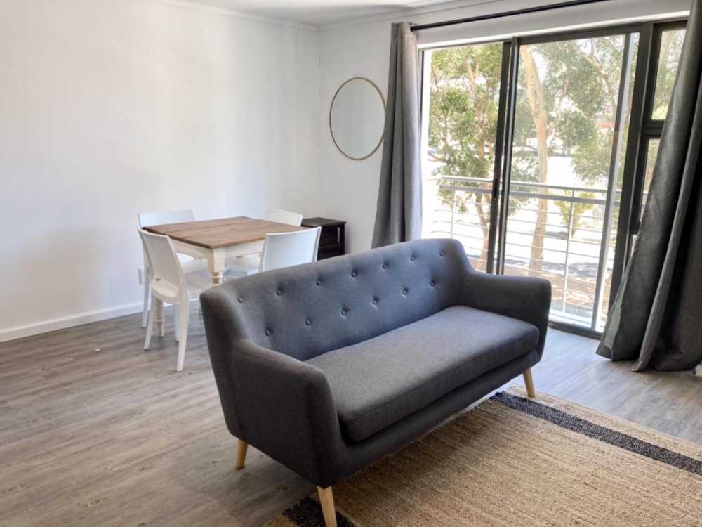 Bachelor apartment let in Zonnebloem - CBL1702644 Bachelor apartment let in Zonnebloem - CBL1702644