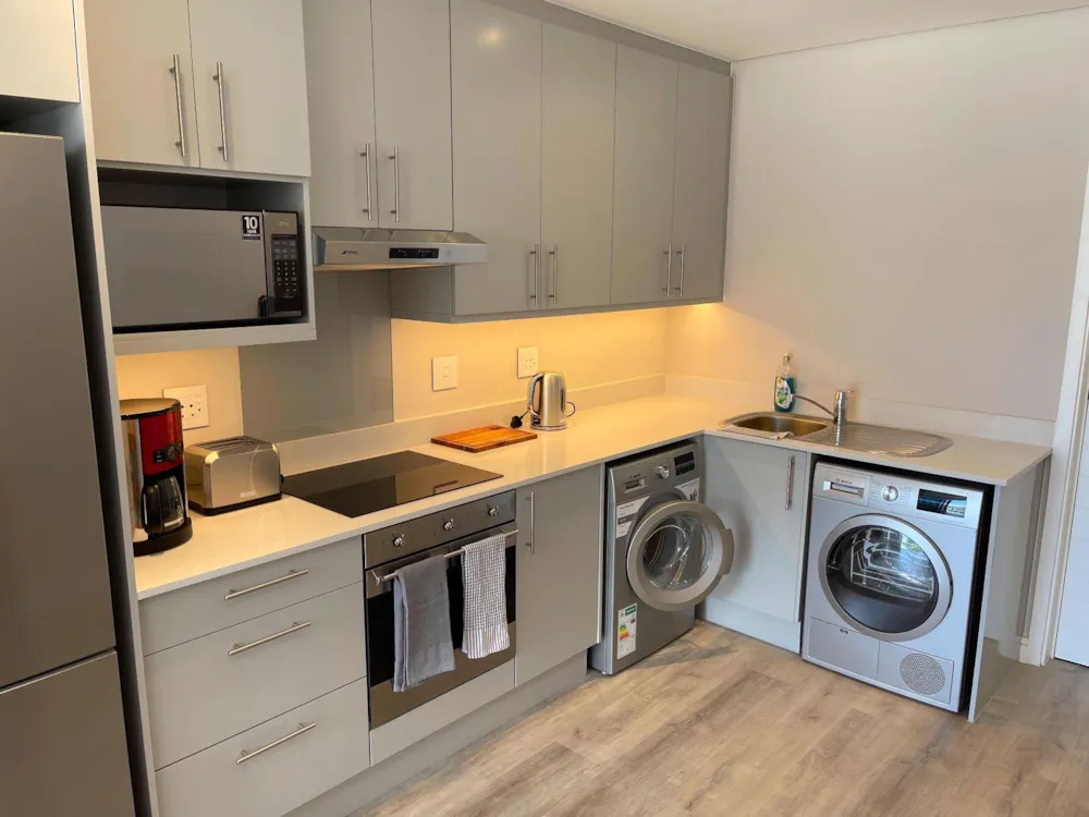 Apartment let in Waterfront, Cape Town - CBL1745201
