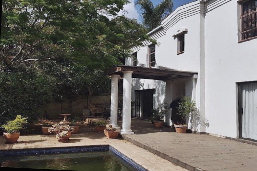 House for sale in Brooklyn, Pretoria East - PT1437917 House for sale in Brooklyn, Pretoria East - PT1437917