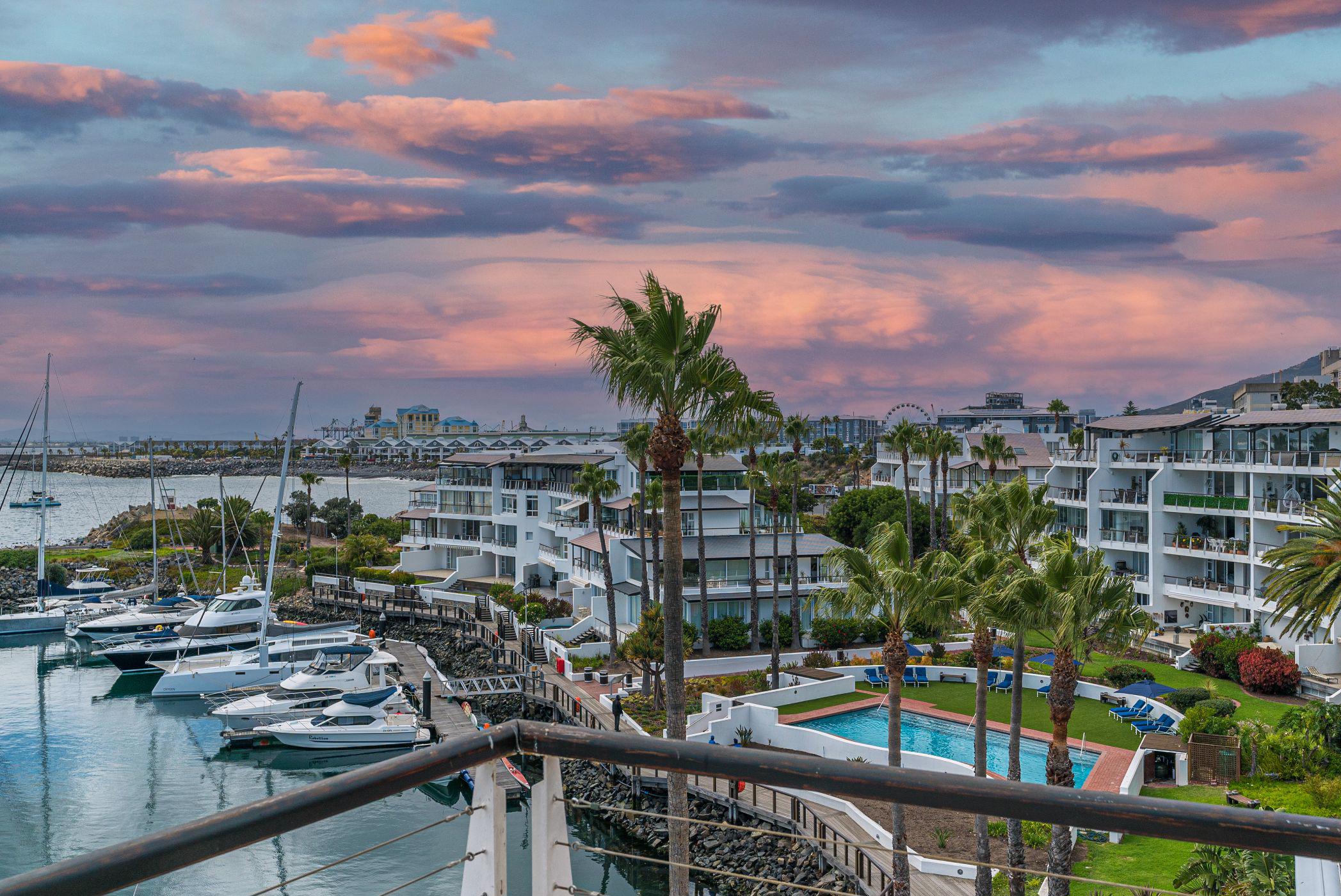 Penthouse apartment for sale in Mouille Point - AS1592953