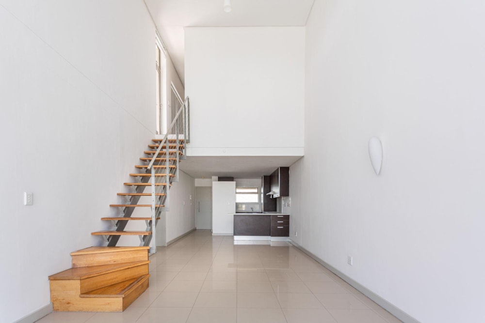 Penthouse apartment let in Claremont, Cape Town - RBL1697624