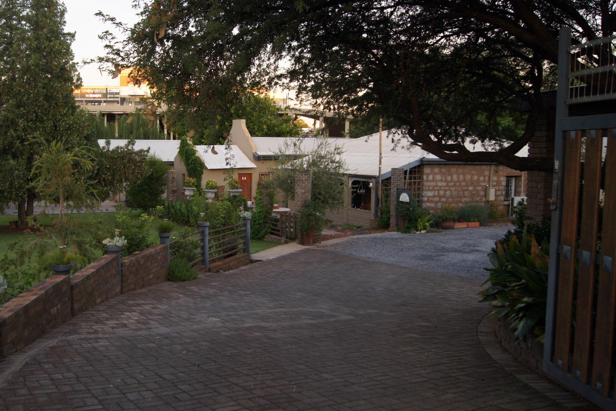 Guesthouse for sale in Kuruman - 1RN1516161