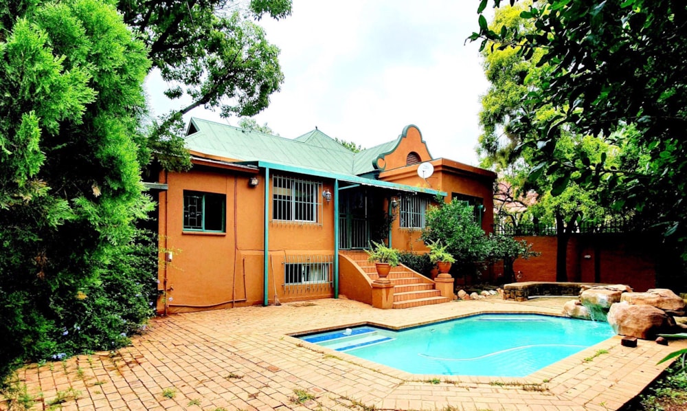 House for sale in Muckleneuk - PT1517838 House for sale in Muckleneuk - PT1517838