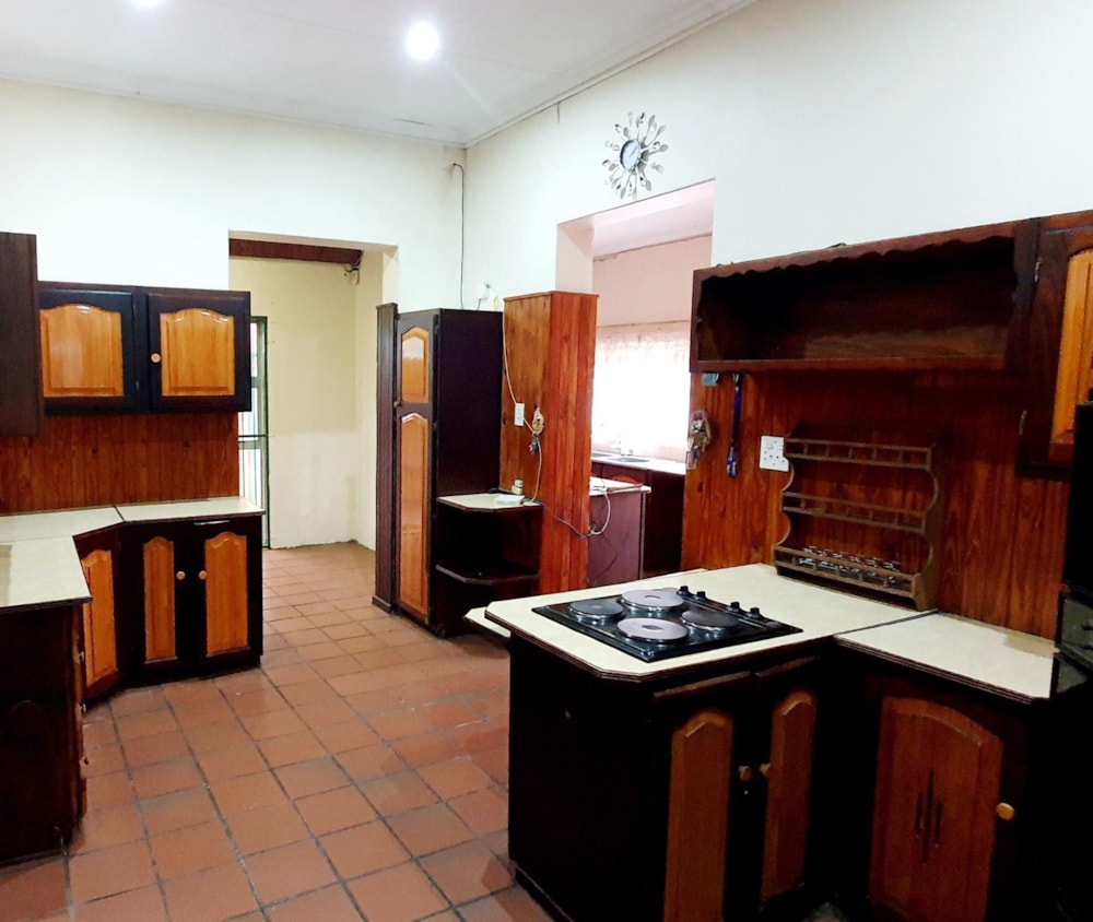 House for sale in Muckleneuk - PT1517838 House for sale in Muckleneuk - PT1517838