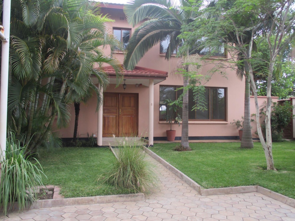 Security complex home to rent in Longacres, Zambia - 3ZA1710609