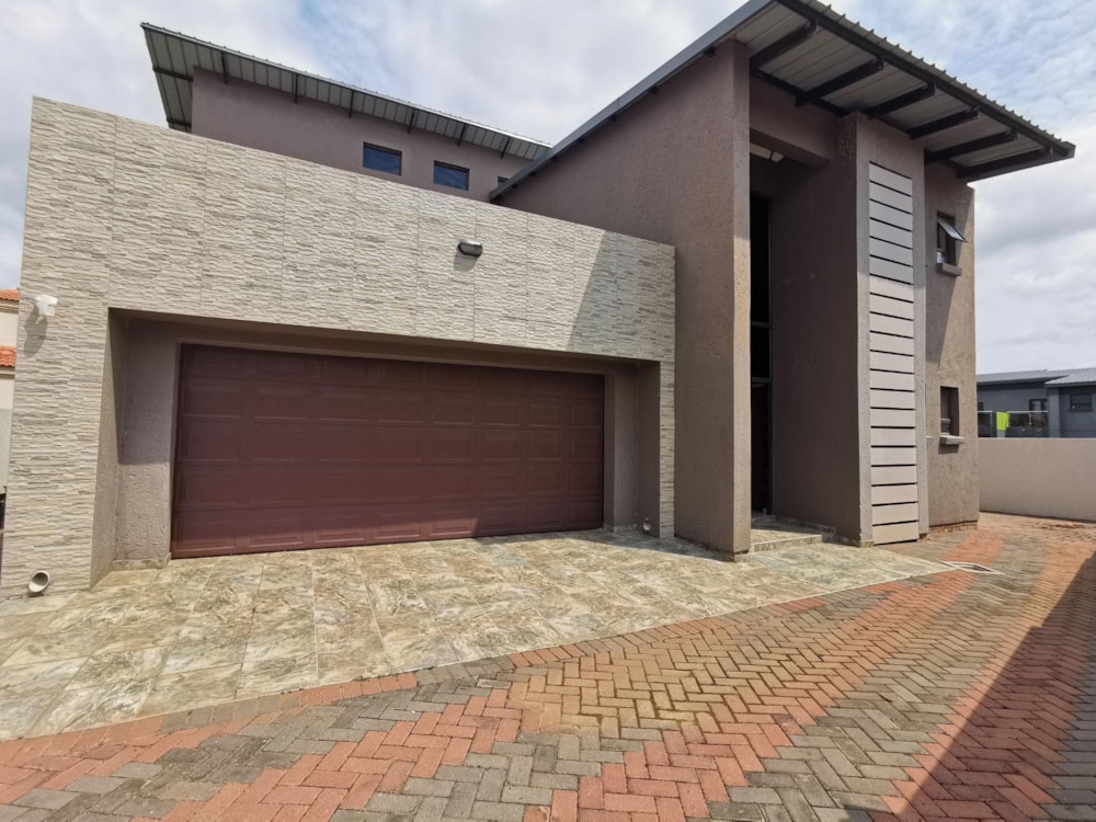 House for sale in Bendor Park - 1PS1522374