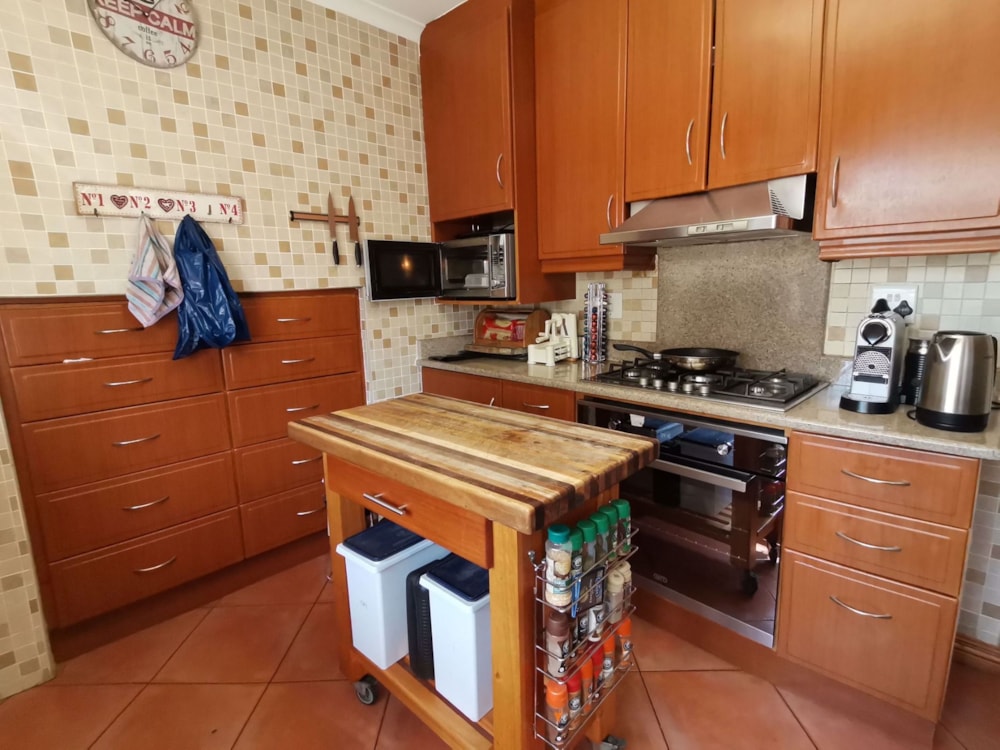 Single-storey house for sale in Glenwood, Durban - 1DA1682393 Single-storey house for sale in Glenwood, Durban - 1DA1682393