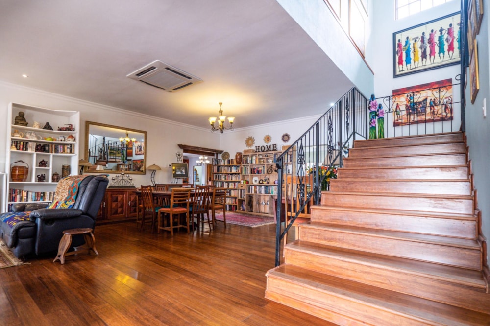 Double-storey house for sale in West Hill, Grahamstown, Makhanda - 1GC1630628 Double-storey house for sale in West Hill, Grahamstown, Makhanda - 1GC1630628