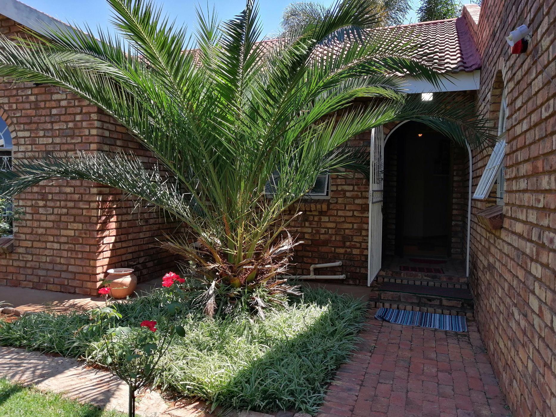 House sold in Minerva Gardens - 1KJ1668494