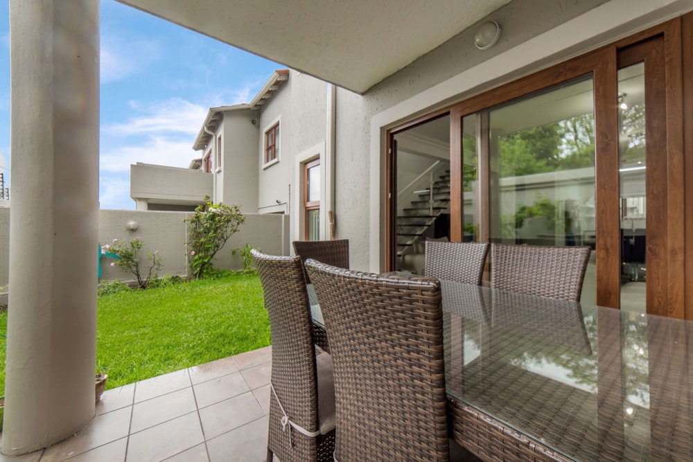 Townhouse for sale in Oaklands, Johannesburg - HP1610194
