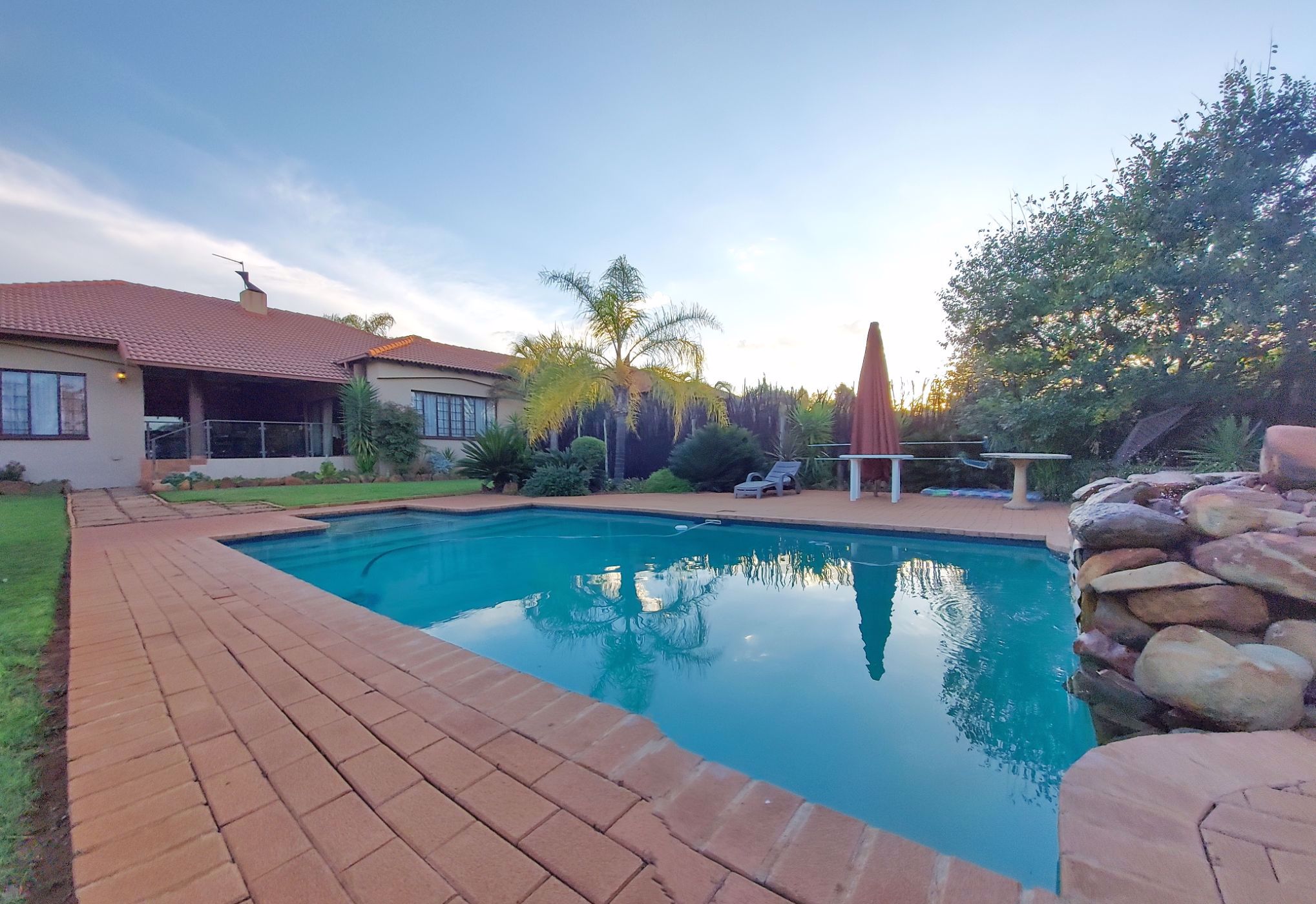 Smallholding for sale in Shere AH - PT1524775