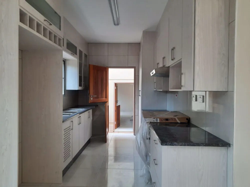 Townhouse to rent in Village, Botswana - 3BO1753283 Townhouse to rent in Village, Botswana - 3BO1753283