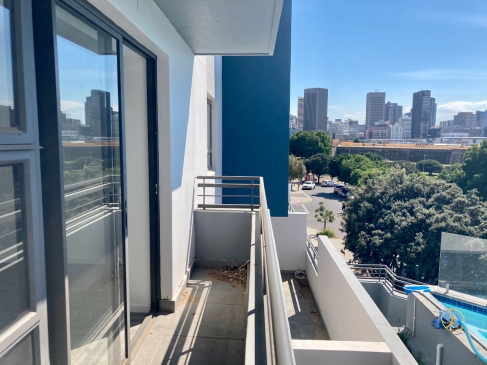 Apartment to rent in Zonnebloem - CBL1732839