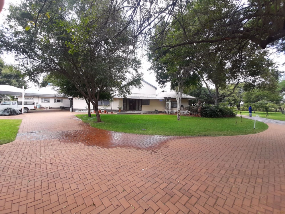 Mixed use farm for sale in Kroondal - 1RU1526664