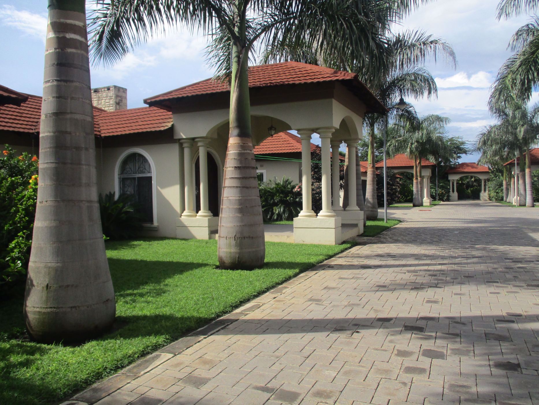 Security complex home to rent in Longacres, Zambia - 3ZA1615100