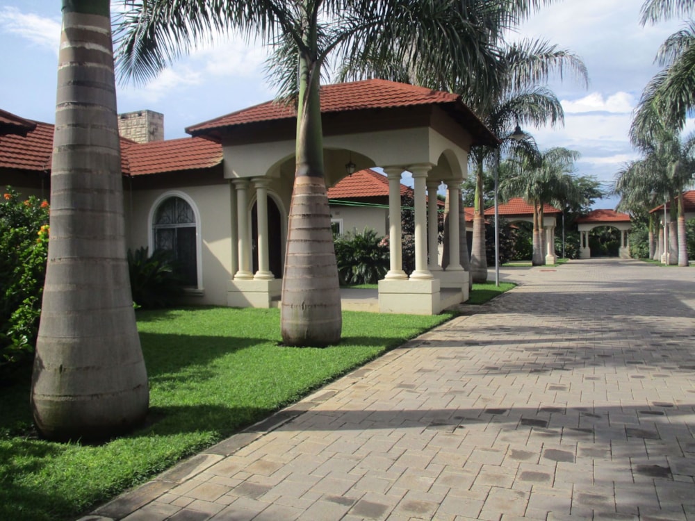 Security complex home to rent in Longacres, Zambia - 3ZA1615100