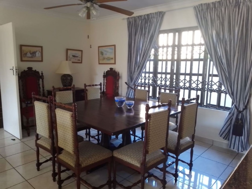 Security complex home for sale in Scottburgh - 1si1527454 Security complex home for sale in Scottburgh - 1si1527454