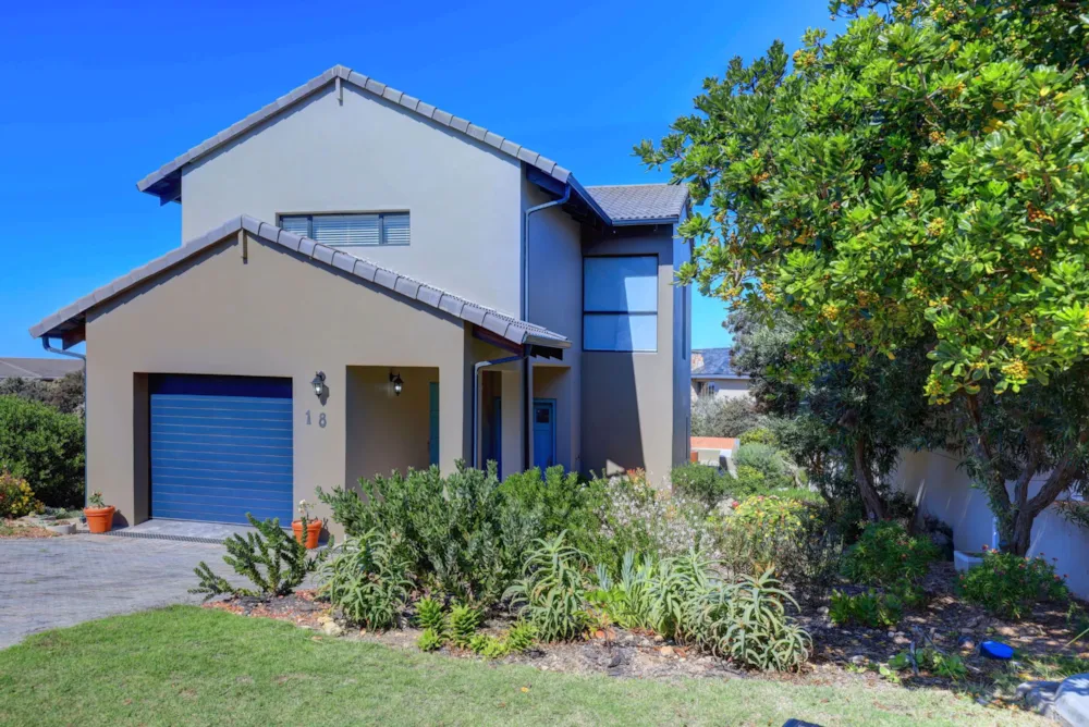 Townhouse for sale in Pinnacle Point Golf Estate - 1MB1592994