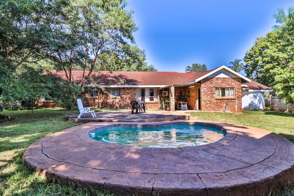 House for sale in Komatipoort - 1NK1527123 House for sale in Komatipoort - 1NK1527123