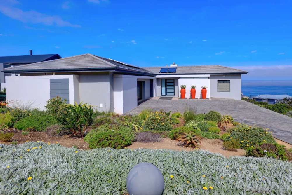 House for sale in Pinnacle Point Golf Estate - 1MB1528368
