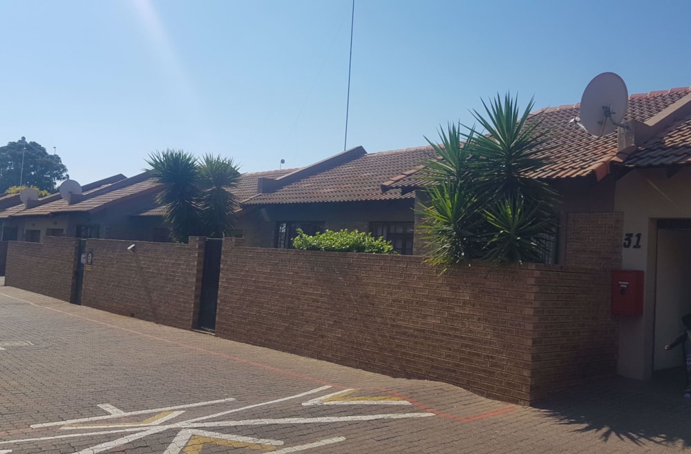 Townhouse let in Middelburg (Mpumalanga) - 1MD1705880 Townhouse let in Middelburg (Mpumalanga) - 1MD1705880