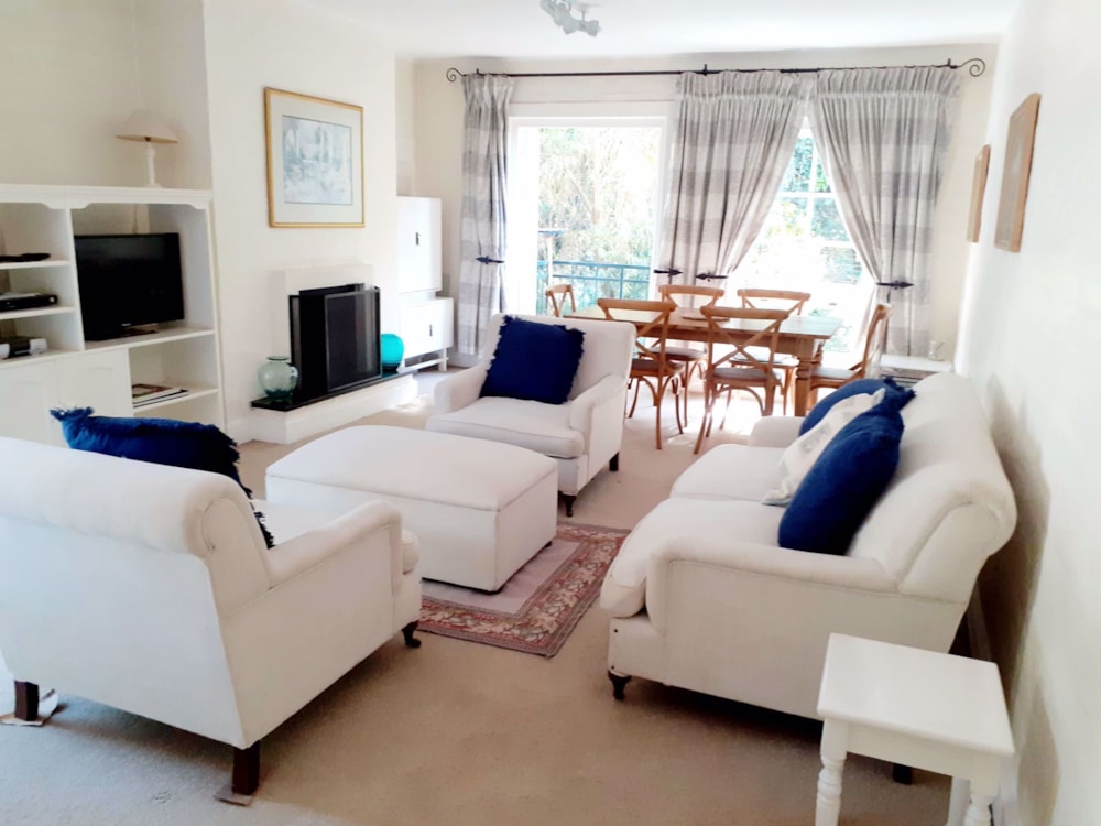 Apartment to rent in Sandown, Sandton - JBL1747039