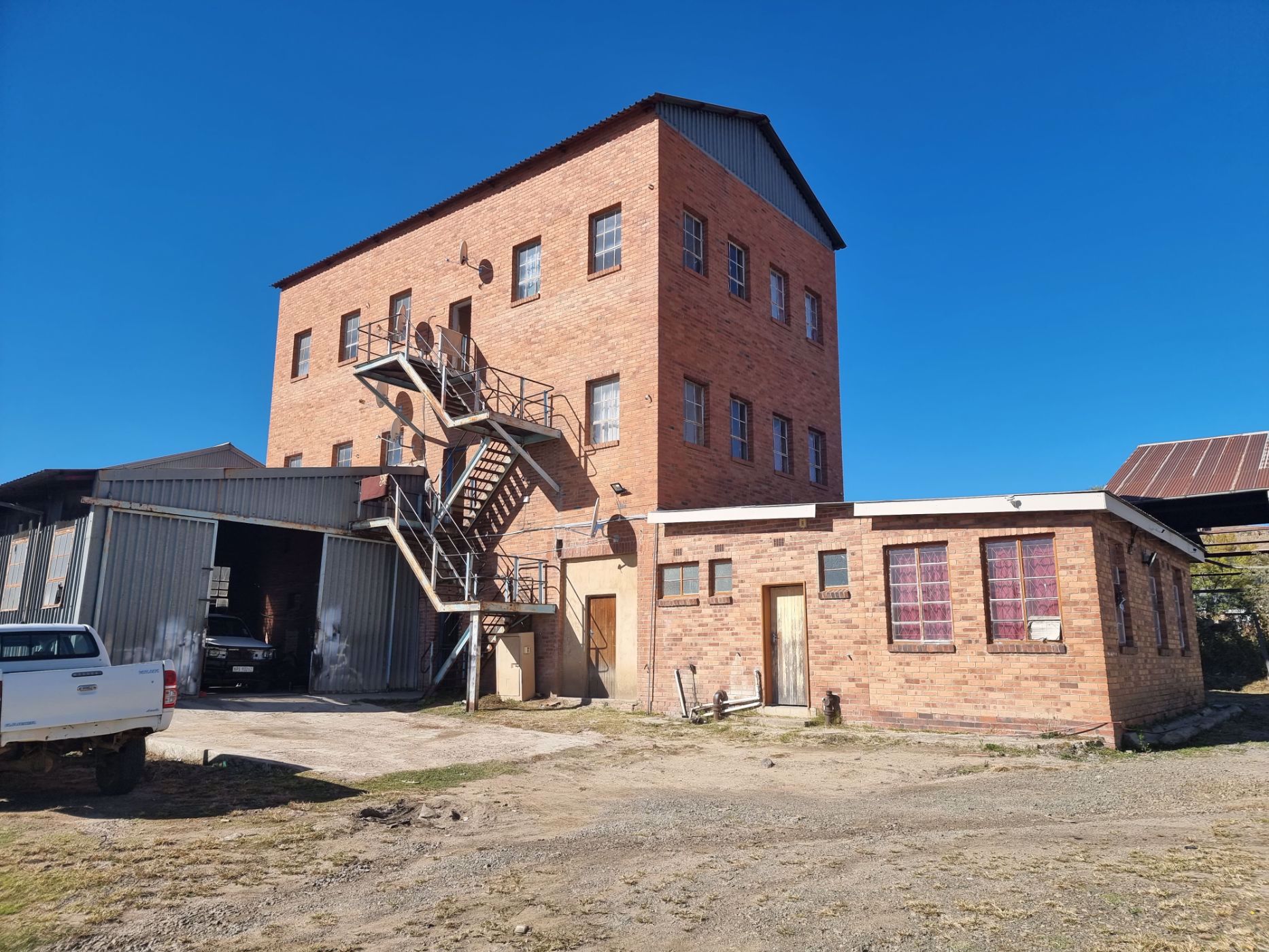 Commercial industrial property to rent in Matatiele, Eastern Cape - 1UB1649247