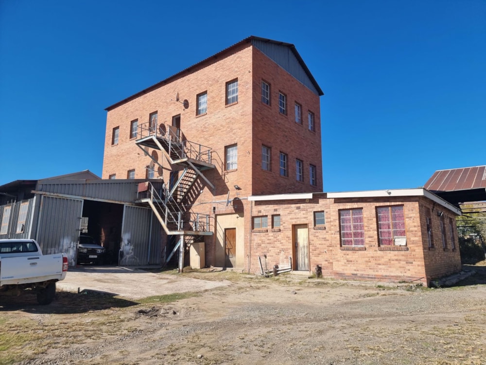 Commercial industrial property to rent in Matatiele, Eastern Cape - 1UB1649247 Commercial industrial property to rent in Matatiele, Eastern Cape - 1UB1649247