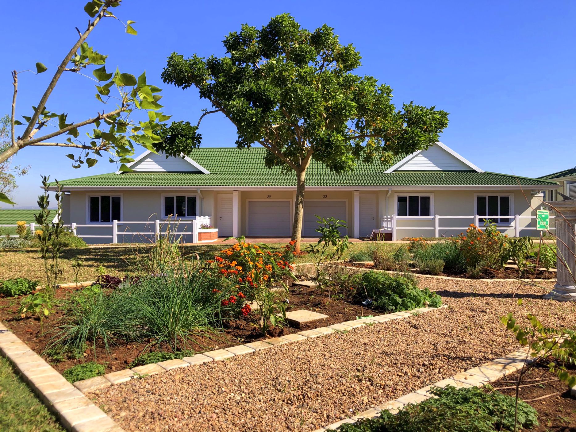 Apartment for sale in Mount Edgecombe Retirement Village - 1MT1530558