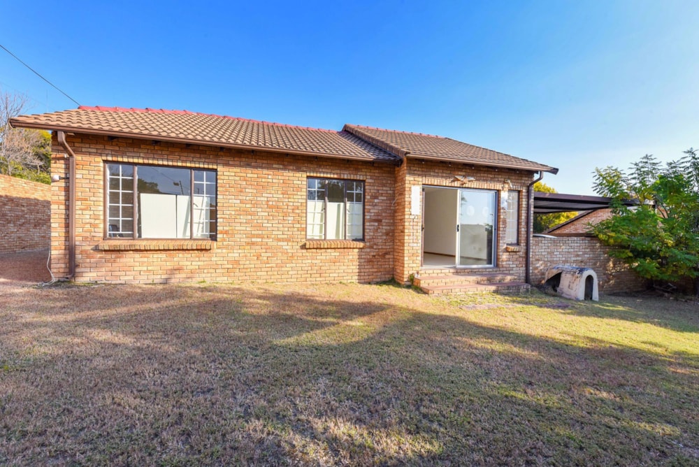 Apartment sold in North Riding - FW1675617 Apartment sold in North Riding - FW1675617