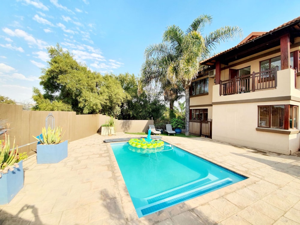 Security estate home for sale in Birdwood - 1HR1534605 Security estate home for sale in Birdwood - 1HR1534605