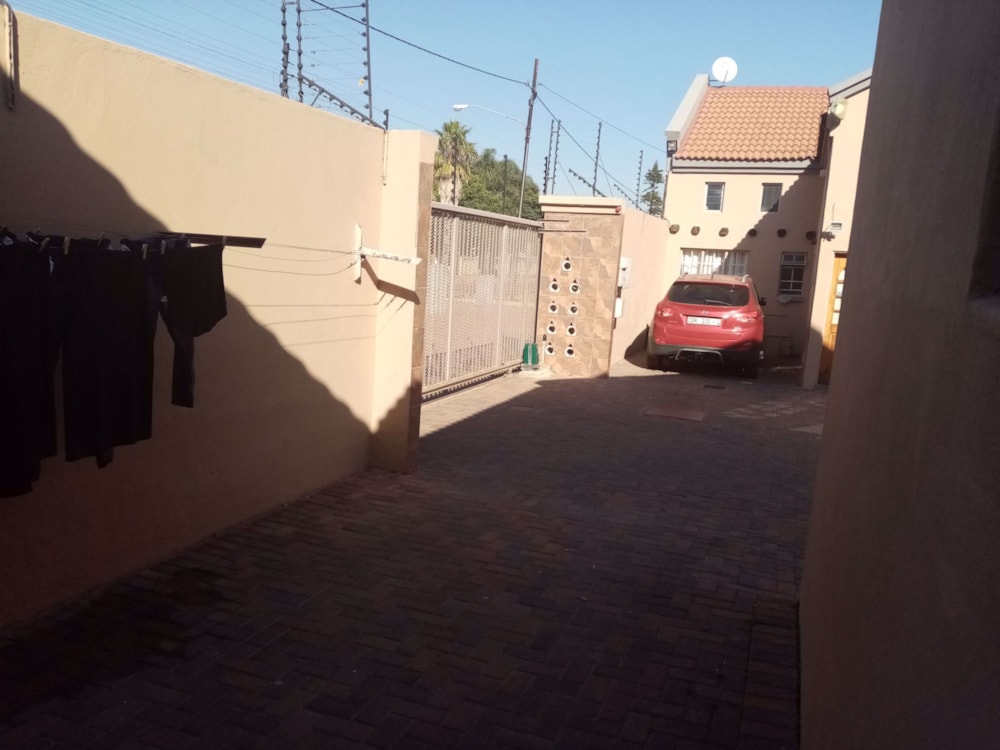 Security complex home for sale in Annadale - 1PS1643694 Security complex home for sale in Annadale - 1PS1643694