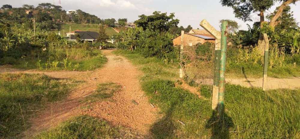 Vacant land for sale in Kigo, Uganda - 3UG1532081 Vacant land for sale in Kigo, Uganda - 3UG1532081